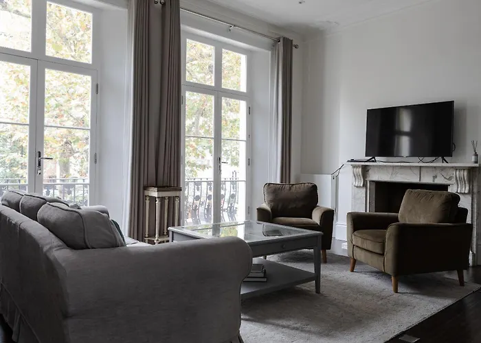 Number 53 - Stunning Maisonette With Parking In Kensington & Chelsea